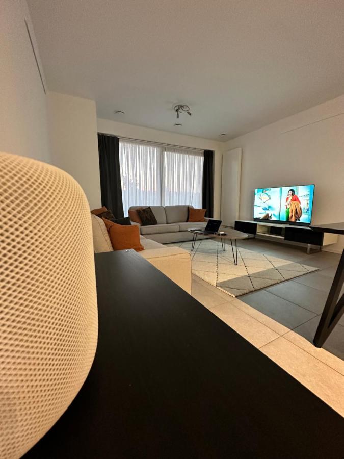 Canal View One Bedroom Flat Brussel Bagian luar foto