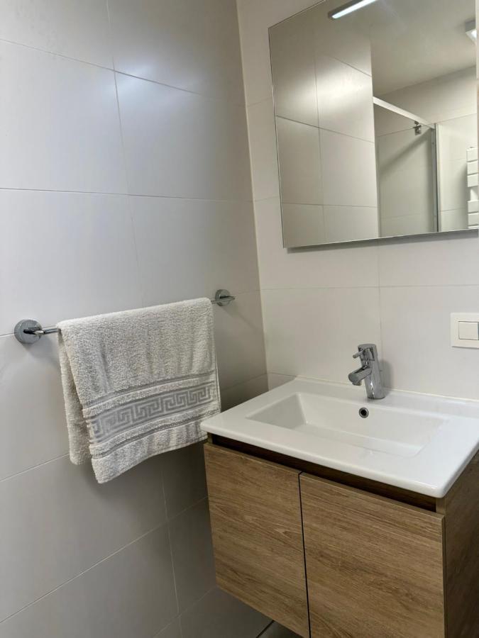 Canal View One Bedroom Flat Brussel Bagian luar foto